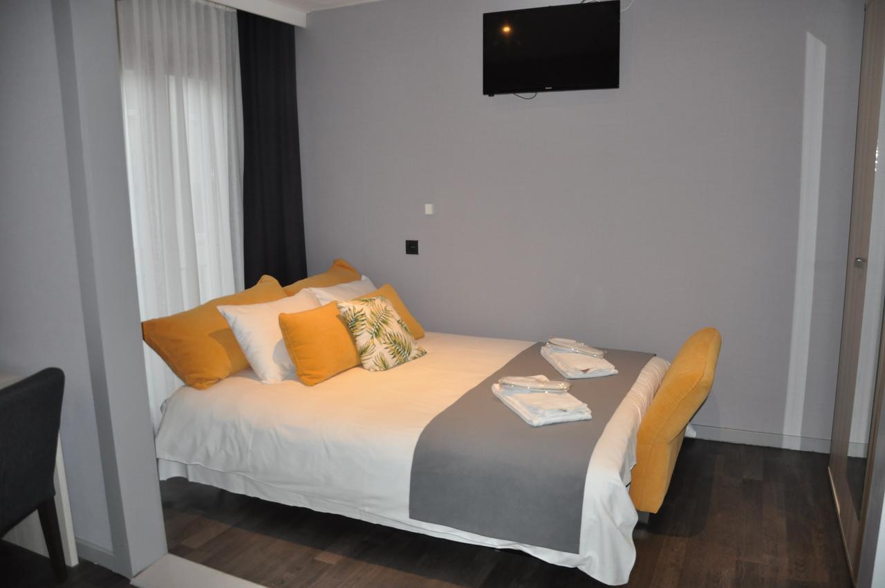 Hotel Acacia บลังเคนเบอร์เก ภายนอก รูปภาพ