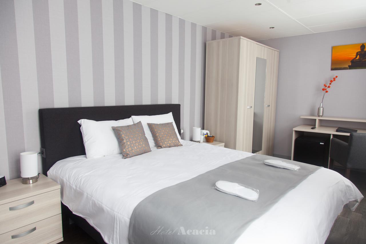 Hotel Acacia บลังเคนเบอร์เก ภายนอก รูปภาพ